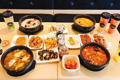 關(guān)于新手開(kāi)過(guò)橋米線加盟店的溫馨提示