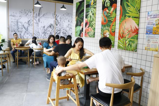 加盟十秒到，未來創(chuàng)業(yè)有希望